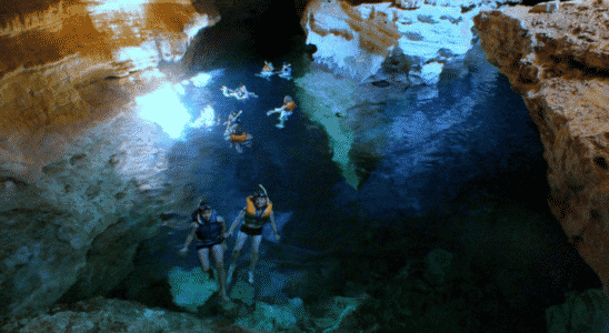 Poço Azul, uma das grutas e cavernas mais lindas do Brasil.