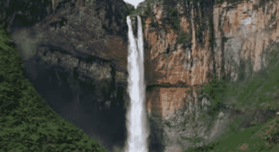 Cachoeira Casca D´anta, uma das mais belas da Serra da Canastra.