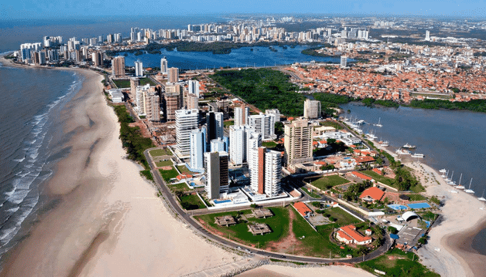 A capital do Maranhão, São Luís é dividida em centro histórico, uma parte mais moderna bem como um pouco de litoral.Confira os detalhes.