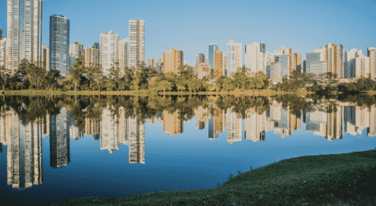Lago Igapo, um importante cartão postal da cidade de Londrina.