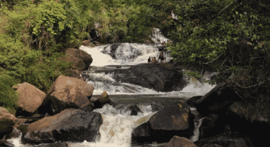 A famosa Cachoeira dos Pretos em Joanópolis.