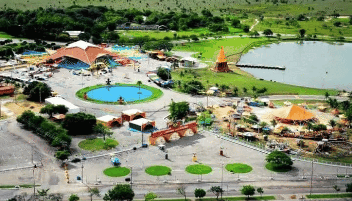 Boa Vista é um daqueles lugares com diversas opções de passeios históricos, culturais bem como parques, praias e lagoas lindíssimas.