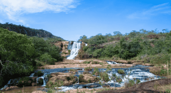 A bela Cachoeira do Cervo de Paraúna.