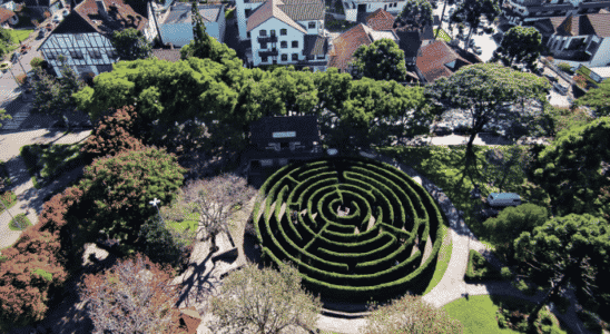 Labirinto Verde, uma bela atração do Parque das Flores em Nova Petrópolis.