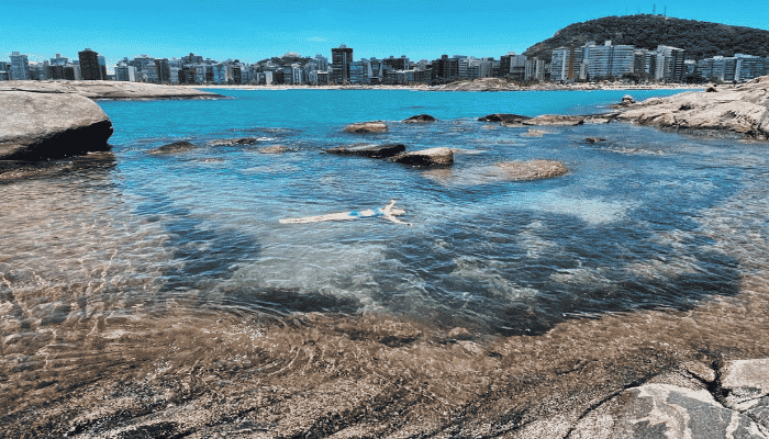 A Praia da Costa oferece atrações para todos os gostos, com um lindo mar, orla com infraestrutura, piscinas naturais entre outros, confira.