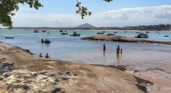 A bela praia de Meaípe, uma das mais tradicionais do litoral de Guarapari.