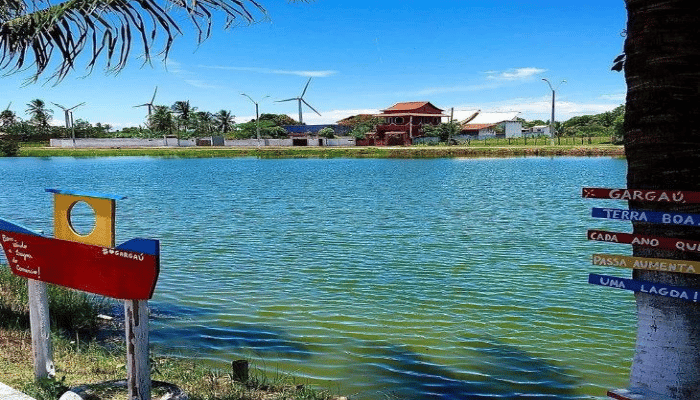 São Francisco de Itabapoana possui belas praias, lagoas e ilhas, onde você poderá descansar e se divertir com toda a família, confira.