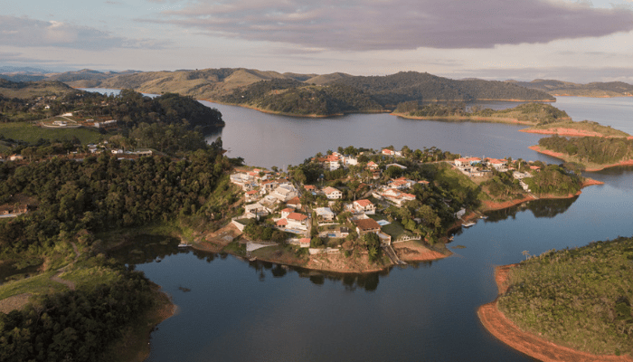 Igaratá é mais um ótimo destino para você curtir os dias quentes em casal ou com a família. Confira os detalhes e monte sua programação.