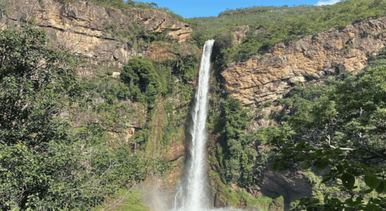 A bela cachoeira Salto do Itiquira, a 7ª cachoeira mais alta do Brasil (168m) que fica em Formosa.