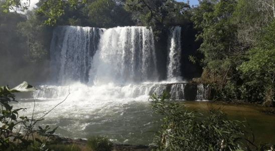 A bela Cachoeira do Prata, a mais linda de Juscimeira.