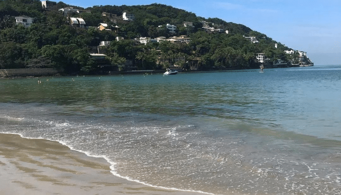 A Praia da Enseada em Guarujá é uma das mais procuradas da cidade, confira os motivos e use as dicas para planejar sua ida para lá.