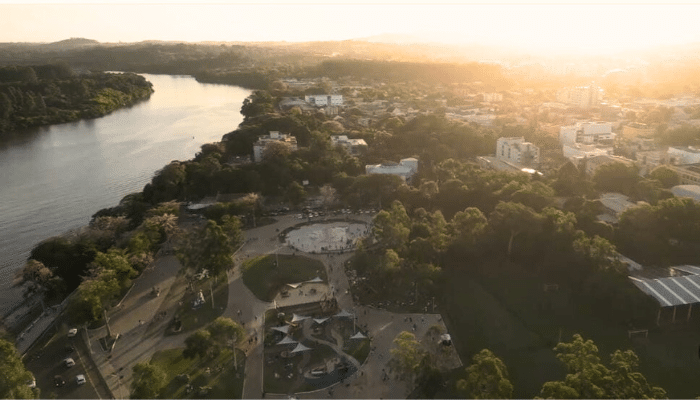 Lajeado é uma bela cidade, bem desenvolvida e com muitas atrações voltadas ao lazer e a natureza, bem como, atrações históricas e culturais.