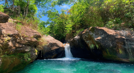 Cachoeira da Pedreira em Lavrinhas com suas lindas águas cristalinas.