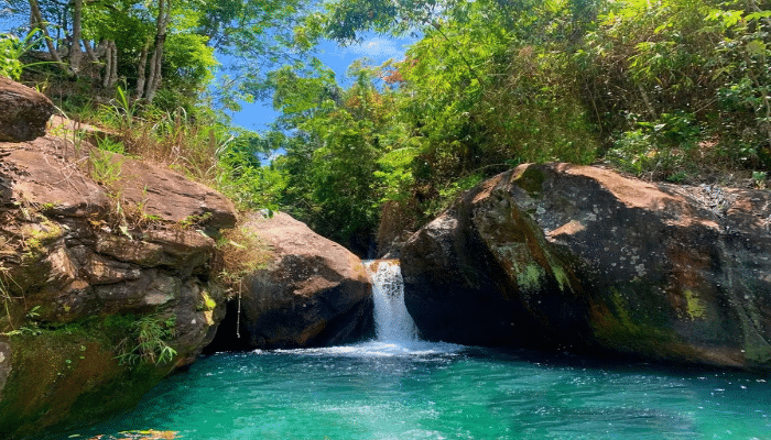 Lavrinhas é um ótimo destino de ecoturismo e bate e volta de SP com cachoeiras, mirantes, trilhas e prédios históricos, confira os detalhes.