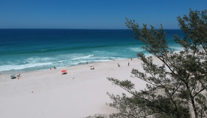 A Praia Seca possui paisagens maravilhosas e bons lugares para comer e ficar, confira os detalhes e programe sua viagem para este paraíso.