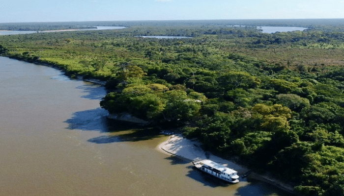 A Ilha do Bananal é para quem gosta de descansar em meio a natureza, curtir as praias pluviais e praticar a pesca esportiva, confira