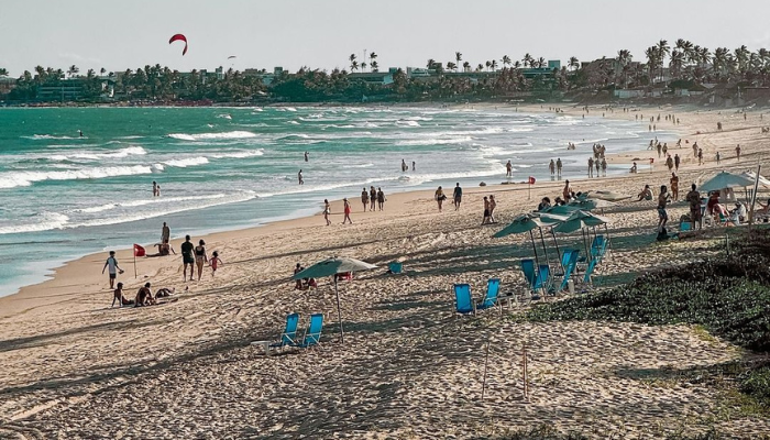A Praia do Cupe é ótima para quem quer tranquilidade, descanso e praticar esportes, além de ser ótima para quem viaja com crianças.