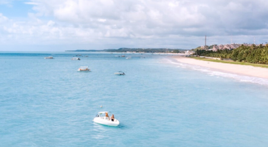 Um pouco da beleza da Praia de Burgalhau em Maragogi.