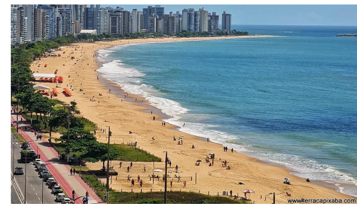 Para que gosta de praia urbana com ótima infraestrutura esta é perfeita, confira os detalhes e se apaixone pela bela praia.