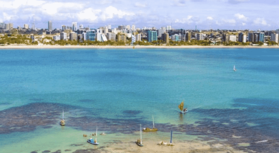 Conheça Maceió, o Caribe Brasileiro.