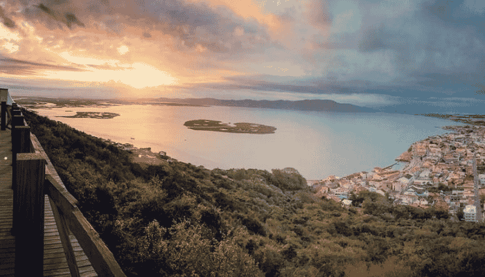 Laguna é uma cidade do litoral sul de Santa Catarina, com lindas praias e também berço da Anita Garibaldi. Confira os detalhes.