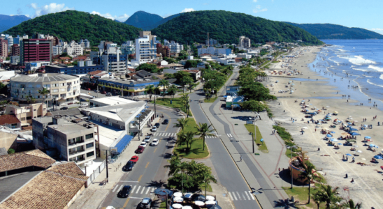 Praia Central de Guaratuba.